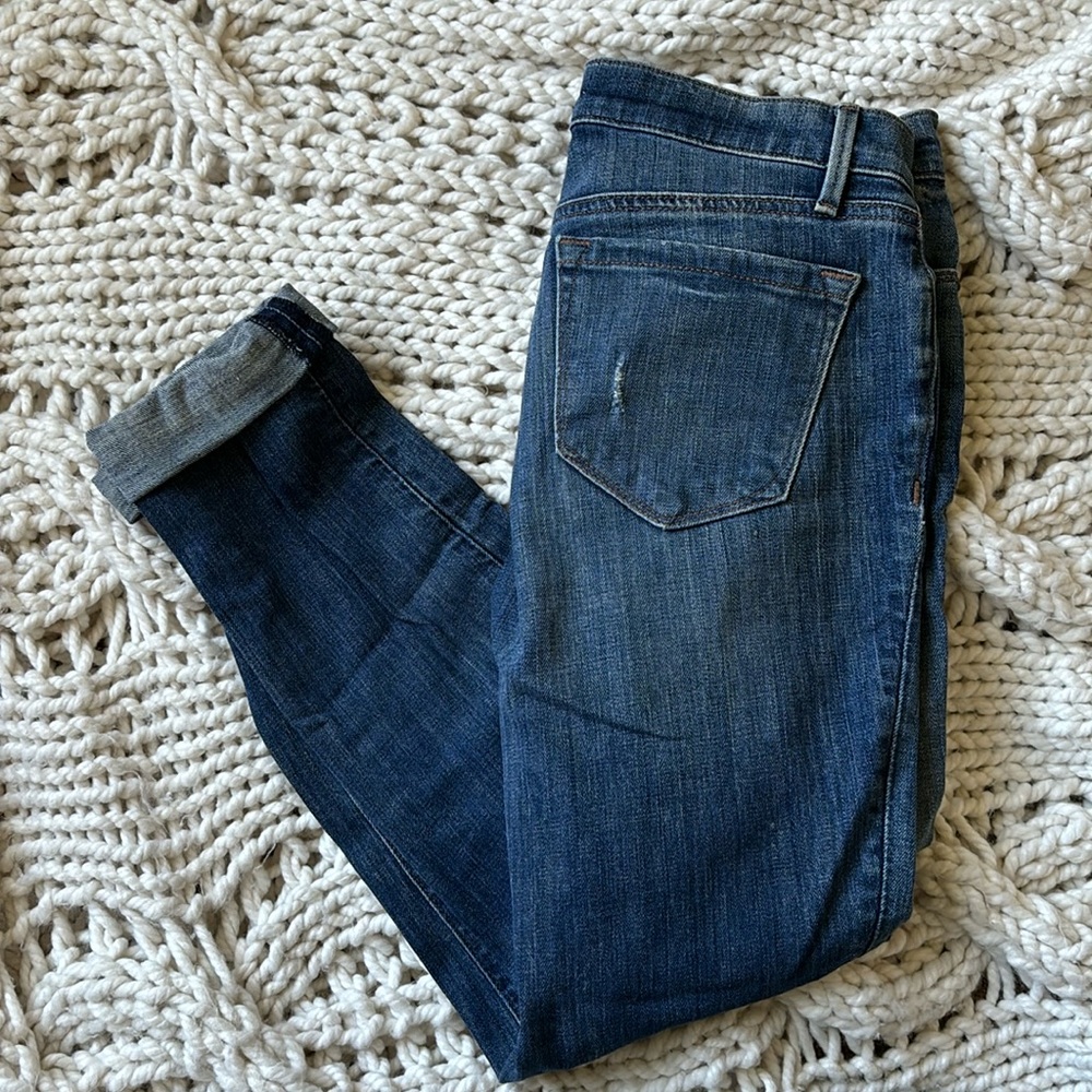 Loft Relaxed Skinny Jeans size 24